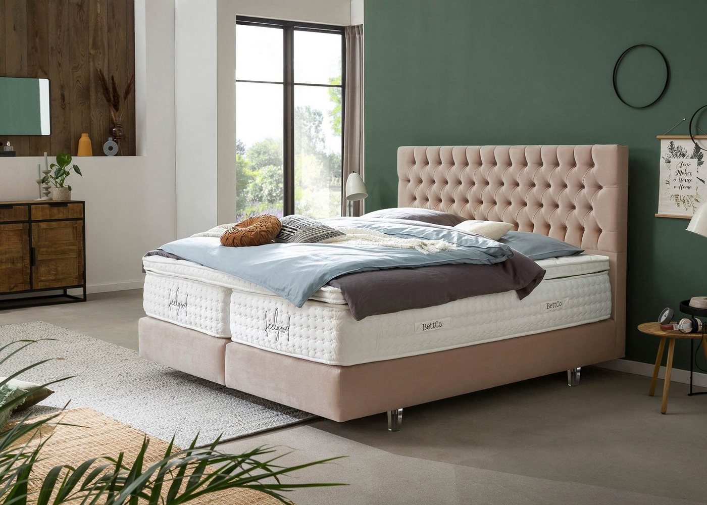 BettCo Boxspringbett Vegas (140 x 200 cm, 7-St., in Rose Samt), Chesterfield-Design + optionaler Topper, Acryl-Füße Glas-Optik von BettCo