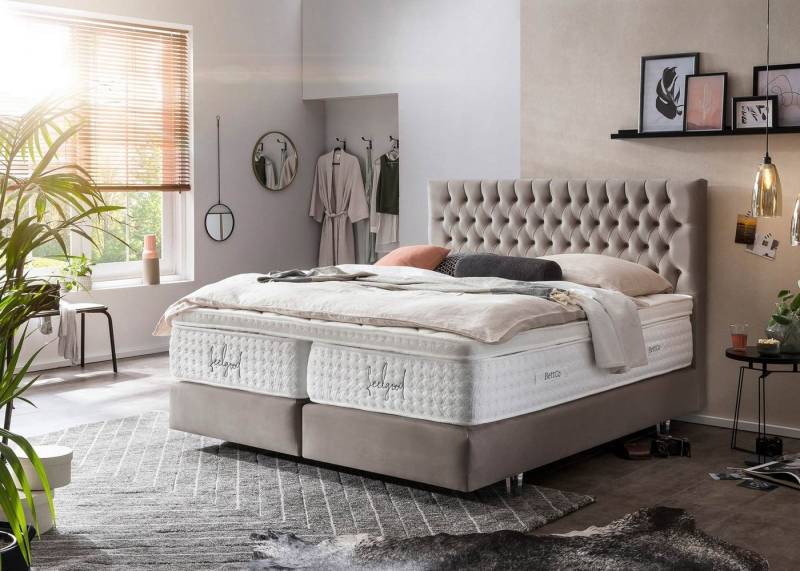 BettCo Boxspringbett Vegas (200 x 200 cm, 7-St., in Taupe Velours), Chesterfield Design, Topper optional, Acryl-Füße von BettCo