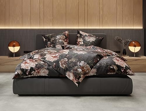 Bettwaesche-mit-Stil Mako Satin Bettwäsche Midnight Flower Rose/anthrazit (Garnitur 135x220 + 80x80) von Bettwaesche-mit-Stil