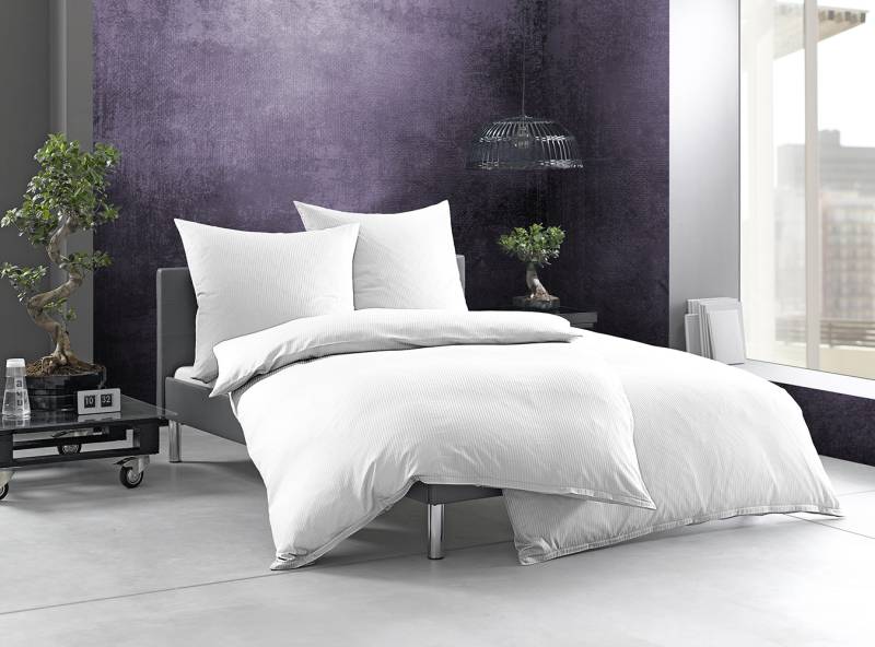 Bettwaesche-mit-Stil Mako-Satin Damast Streifen Bettwäsche „Linea“ weiß 4mm gestreift Kissen 80x80 von Bettwaesche-mit-Stil
