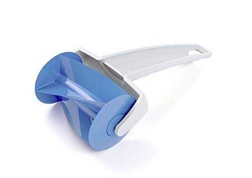 Betty Bossi Teigroller Pocket Roller – Gefüllte Teigtaschen Roller, Kunststoff, 128 Gramm, 9 x 17 cm, Spülmaschinengeeignet Betty Bossi Teigroller Pocket Roller – Gefüllte Teigtaschen Roller, Kunststoff, 128 Gramm, 9 x 17 cm, Spülmaschinengeeignet von Betty Bossi