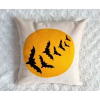 Vintage Halloween Kissen Hüllen Gruselige Wohnkultur Gothic Fledermaus Dekoration von BettyHomeDecor