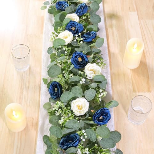 Betylifoy Künstliche Blumengirlande Hochzeit Rosenrebe Girlanden 2 Stück, Kunstblumen Eukalyptus Girlande Hängende Girlande Weiße Künstliche Pflanze für Hintergrund Party Dekor (Blau&weiß, 2pcs) von Betylifoy