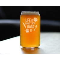 Life Is What You Bake It - Bierdöschen Glas Einzigartiges Kochdekor Und Geschenke Für Backliebhaber 16 Oz Gläser von BevveeCo