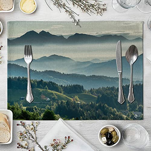 Beydodo Platzset 4er Set, Tischset Baumwolle Waschbar 42x32 Landschaft Motiv Berge und Bäume Muster Platzdeckchen rutschfest für Glastisch Esstisch von Beydodo