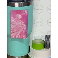 Schwangerschaft Kunst | Kühlschrankmagnet Frau Mit Schwangeren Bauch Werdende Mutter Hebammengeschenk Bild ~ Transform in Pink von BeyondWordsDesigns
