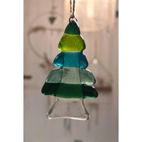 Baum Aus Glasgrün Gestreift....weihnachtsbaumschmuck Geschenkanhänger von BezauberndesGlas