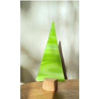 Einfach Grün...baum Aus Glas...fusingglas...fensterdeko...tischdeko...geschenkidee Einfach Grün...baum Aus Glas...fusingglas...fensterdeko...tischdeko...geschenkidee von BezauberndesGlas