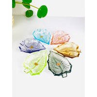 Kleine Mid Century Schälchen Aus Buntem Glas, Blattschalen, 6 Stück Pastell Farben, 50Er Jahre Hausbar von Bibivin