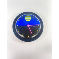 Wanduhr 80Er Jahre Von Staiger, Postmodern Schwarz Blau, Popart von Bibivin
