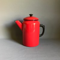 Roter Emaille Vintage Wasserkocher, Camping Kaffeekanne, Retro Küche Roter Emaille Vintage Wasserkocher, Camping Kaffeekanne, Retro Küche von BicoEstonia