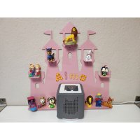 Tonieschloss Wandregal Für Musikbox Toniefiguren Im Schloss Burg Magnetisch Regal Stahl Tonie Kinder Mädchen Märchenschloss Tonieschloss Wandregal Für Musikbox Toniefiguren Im Schloss Burg Magnetisch Regal Stahl Tonie Kinder Mädchen Märchenschloss von Bierkranzmanufaktur