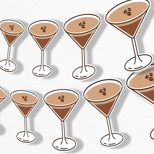 Big Dot of Happiness Espresso Martini Girlande Banner, A Tini Bit Older Birthday Banner, Bachelorette Cocktail Party Dekor, 9 m Kordel, 15 doppelseitige Kaffee-Martini-Gläser von Big Dot of Happiness
