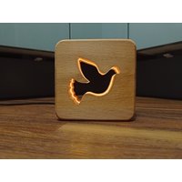 Frieden Deko Holz Led Nachtlicht/Tischlicht - Peace Deco Lamp Nachlicht Taube Geschenk- Usb-C von BigHeadWood