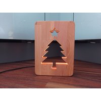 M Size Weihnachtsbaum Deko Holz Led Nachtlicht/Tischlicht, 17.8 cm X 12.8 cm, Deko, Nachlicht, Usb-C M Size Weihnachtsbaum Deko Holz Led Nachtlicht/Tischlicht, 17.8 cm X 12.8 cm, Deko, Nachlicht, Usb-C von BigHeadWood