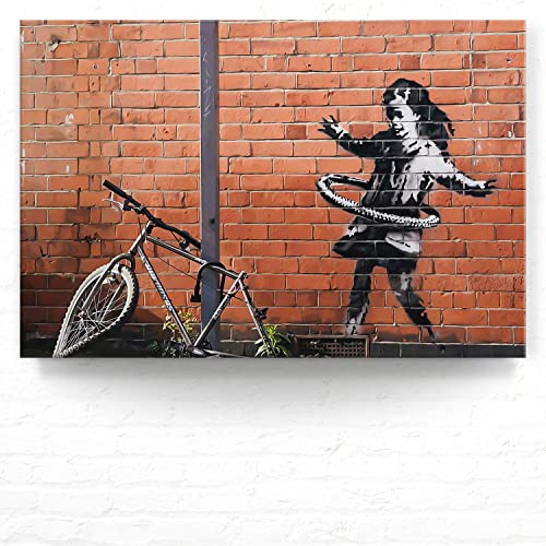 BilderKing Banksy XXL Leinwand-Bild, Hula Hoop als Wandbild, 120x80cm cm groß, Street Art Banksy-Style als moderner Kunstdruck zur Wanddekoration. Banksy Wandbilder für Wohnzimmer, Büro von BilderKing