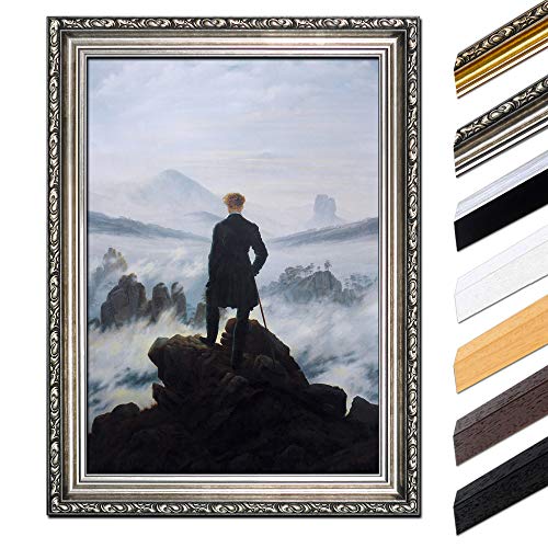 Bild mit Rahmen - Caspar David Friedrich Der Wanderer über dem Nebelmeer 70x90 cm - Gerahmtes Leinwandbild Alte Meister - Antiker Rahmen Silber Barock, Klassisch von Bilderdepot24