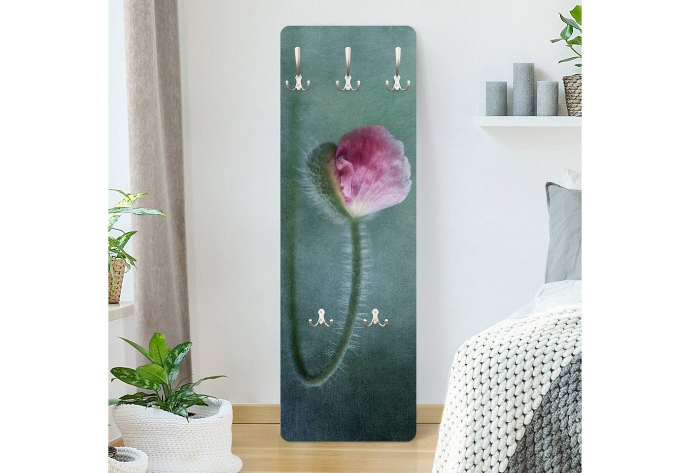 Bilderdepot24 Garderobenpaneel grün Blumen Floral Natur Blüte in Rosa Design (ausgefallenes Flur Wandpaneel mit Garderobenhaken Kleiderhaken hängend), moderne Wandgarderobe - Flurgarderobe im schmalen Hakenpaneel Design von Bilderdepot24