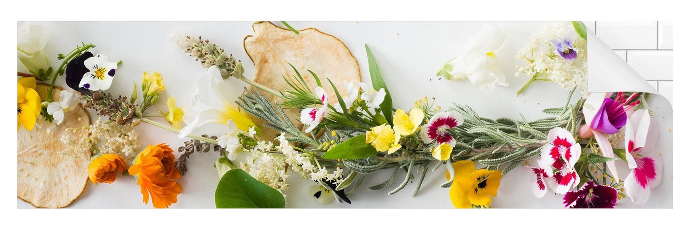 Bilderdepot24 Küchenrückwand bunt dekor Blumen Gewürze Kräuter Frische Kräuter mit Essblüten, (1-tlg., Nischenrückwand - für Fliesenspiegel ohne Bohren - matt), Spritzschutz Rückwand Küche Herd - Folie selbstklebend versch. Größen von Bilderdepot24