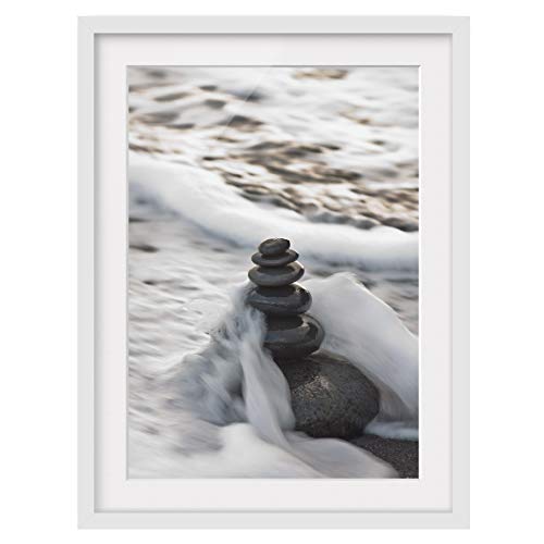 Bild mit Rahmen Steinturm und Welle Weiß mit Passepartout 40 x 30cm von Bilderwelten