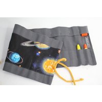 Rollmäppchen /Wadorfmäppchen "Welltall Schwarz Auf Anthrazit" Für 17 Wachsmalstifte Und 13 Blöckchen, Einschulung, Geschenk von Billinchen