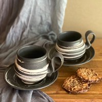 Handgemachtes Marmor Porzellan Kaffee-Set Für Zwei Auf Scheiben Keramik Geworfen von BilyanaArtCeramic
