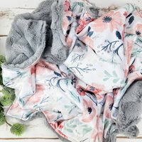 Grau Und Blush Geblümte Baby Decke Minky Kunstfell Decke von BinghamBliss