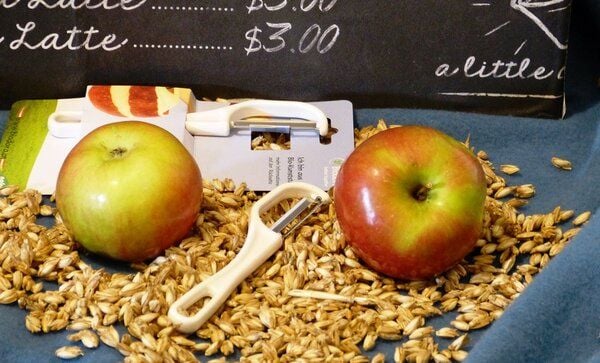 Biodora Spargelschäler vegan aus Biokunststoff von Biodora