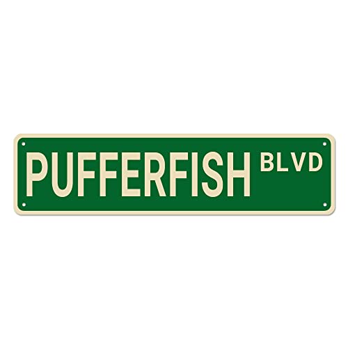 Pufferfish BLVD Straßenschild, Kugelfisch-Deko, Kugelfisch-Liebhaber, Geschenk, lustige Wanddekoration für Zuhause/Schlafzimmer/Männerhöhle, hochwertige Metallschilder, 40,6 x 10,2 cm von Bioputty