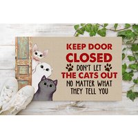 Lustige Freche Katzen Halten Die Tür Nahe Personalisierte Fußmatte, Lassen Sie Katze Nicht Matte, Katzendecke, Katzenliebhaber Geschenk von BirgitVStore