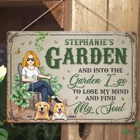 Pflanzendame Und Hunde Willkommen in Unserem Garten, Personalisiertes Hundemetallschild, Lustiges Hundewillkommensschild, Hundehofschild von BirgitVStore