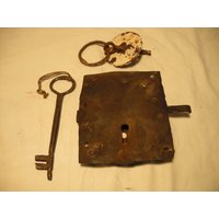 Antikes 19Tes Jahrhundert Türschloss Mit Schlüssel - Set von BitakaVintage