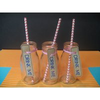 25 Milchflaschen Für Partys. Flaschen Dekor. Flaschengetränke. Mit Korken. Glasgläser Kork. Hochzeitsideen. Bissige Flaschen. Gläser von BittyBottle