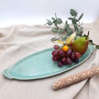 Ovale Servierschale, Servierplatte, Hellgrün von BlackCeramicsAS