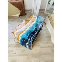 Wasserfall Epoxy Couchtisch, Benutzerdefinierte Epoxidharz Tisch, Ozeanwelle Altholztisch, Home Office Tisch von BlackLoftEpoxy