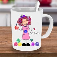 Strickbecher, Häkelbecher, Große Kugeln, Individuelle Tasse, Einzigartige Handgemachte Geschenk Für Sie, Lustige Häkeln, Stricken, Freche Unhöflich Strickbecher, Häkelbecher, Große Kugeln, Individuelle Tasse, Einzigartige Handgemachte Geschenk Für Sie, Lustige Häkeln, Stricken, Freche Unhöflich von Blackshoegifts