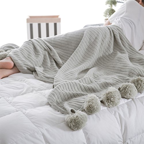 Neue Gestrickte Überwurf Decke, 100% Baumwolle Weich Zeitgemäß Fransen massiv Hypoallergen gestreift Kabel Gestrickte Überwurf Decke, Sofa/Betten/Couch (90 x 90 cm), baumwolle, grau, 90 x 90 cm von Blanketswarm