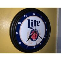 Miller Lite Bierstange Werbemann Höhle Schwarze Uhr Schild von BlastsFromThePast21