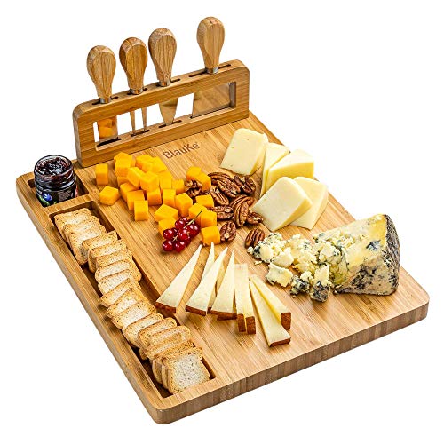 Bambus Käsebrett mit Käsemesser Set 35x28cm – Servierplatte aus Holz für Käse & Häppchen – Servierbrett Holz Käseplatte oder Schneidebrett Küchenbrett – Cheese Board Charcuterie Board – Geschenk Idee von BlauKe