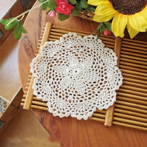 Blausky 4 Stück Runde Bestickte Tischmatte,Häkeldeckchen,Spitzendeckchen Tischset Kleine Häkeln Tischläufer Baumwolle Untersetzer,Tischdecken für Tassen Schalen Teller Vasen Antike,20 cm,Beige Blausky 4 Stück Runde Bestickte Tischmatte,Häkeldeckchen,Spitzendeckchen Tischset Kleine Häkeln Tischläufer Baumwolle Untersetzer,Tischdecken für Tassen Schalen Teller Vasen Antike,20 cm,Beige von Blausky