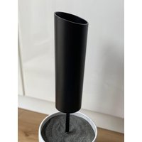 Zeitlose Stilvolle Grabvase Mit Erdspieß von Blechly