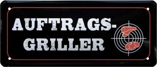 WOGEKA ART Retro Blechschild - Auftrags-Griller Grillmeister Grillparty - lustiger Spruch als Geschenkidee zu Geburtstag Weihnachten zur Deko 28x12 cm Vintage Schild Metallschild 1876 WOGEKA ART Retro Blechschild - Auftrags-Griller Grillmeister Grillparty - lustiger Spruch als Geschenkidee zu Geburtstag Weihnachten zur Deko 28x12 cm Vintage Schild Metallschild 1876 von WOGEKA ART