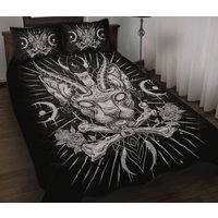 Totenkopf Gothic Okkult Schwarze Katze Unikat Sphinx Style Teil 2-3 Teiliges Quilt Set Schwarz Weiß Dämonisch Auge-Gothic Quilt von BlendedExtreme