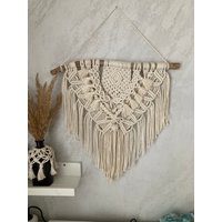 Makramee Wandteppich Ida in Der Farbe Natur Makramee Wandteppich Ida in Der Farbe Natur von Blinglie