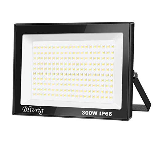 Blivrig LED Strahler Außen 300W,30000LM LED Scheinwerfer Superhell LED Fluter 3000K Warmweiß Aussenstrahler,Wasserdicht IP66 LED Außenleuchte Flutlicht für Hof, Garage, Sportplatz,Flur, Garten von Blivrig