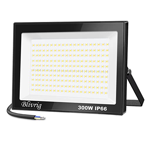 Blivrig LED Strahler Außen 300W,30000LM LED Scheinwerfer Superhell LED Fluter 6000K Kaltes Weiß Aussenstrahler,Wasserdicht IP66 LED Außenleuchte Flutlicht für Hof, Garage, Sportplatz,Flur, Garten von Blivrig