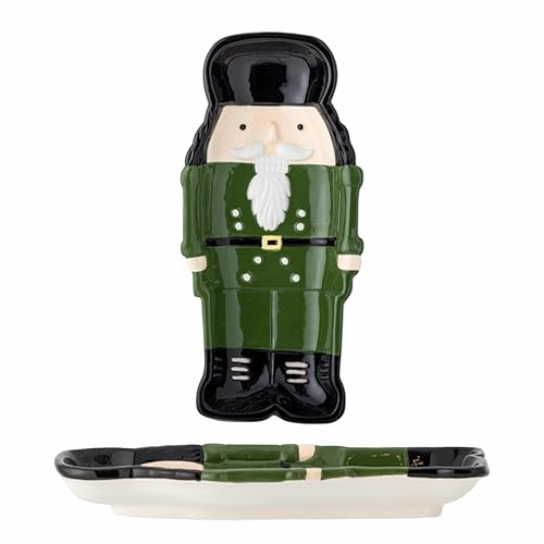 Bloomingville Feast Servierplatte in Form eines Nussknacker in der Farbe grün aus Steingut, Maße: 27x3x13cm (L/H/B) von Bloomingville