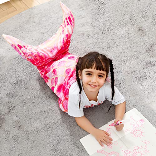 Blossom&Thorn Meerjungfrau Decke für Erwachsene und Kinder, Universelle Schlafdecke aus Flanell als Meerjungfrauenflosse (100 cm x 140 cm, Rot) von Blossom&Thorn