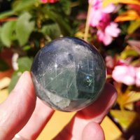 Regenbogen Fluorit Kugel Grün Lila Poliert Orb Meditation Stein Multi Purpose Geschenk von BlowingOnDandelion