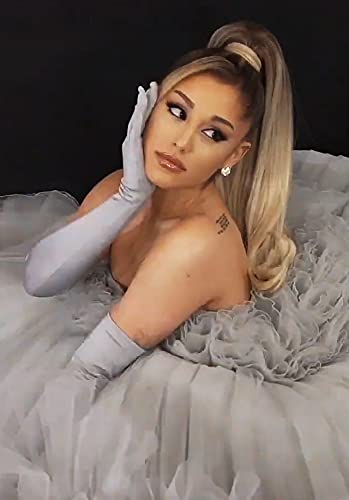 Trident Collection Poster Ariana Grande Singer 30,5 x 45,7 cm von Blue Throat